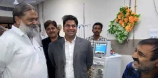 घर के सिविल अस्पताल को नया रूप देने में जुटे अनिल विज