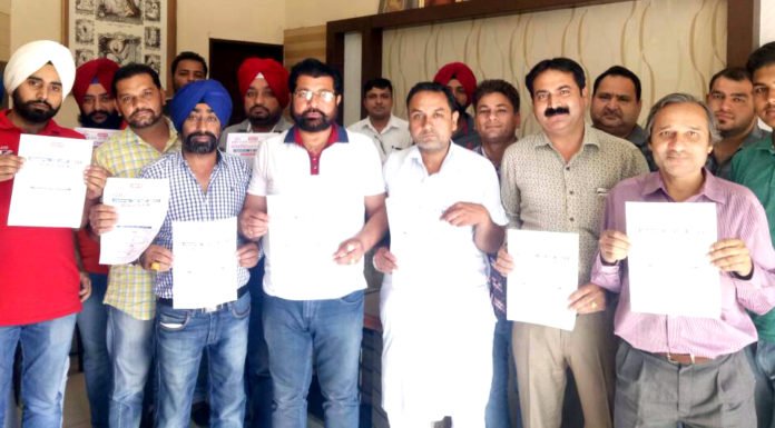 पंजाब के साहनेवाल की कैमिस्ट एसोसिएशन ने ज्ञापन दिया