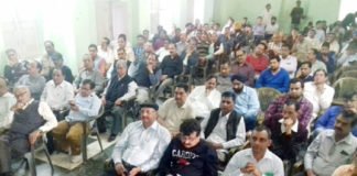 केमिस्ट एसोसिएशन ‘केमिस्टों’ के खिलाफ ड्रग विभाग को देगा सूचना