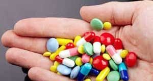 बाजार से महंगी दवा खरीदने को मजबूर