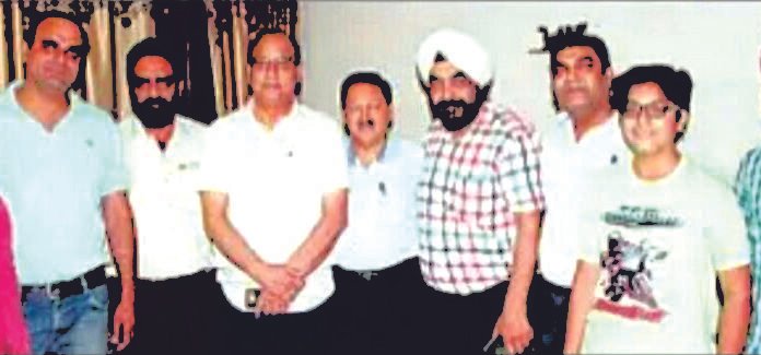 जीएसटी के लिए स्वयं को तैयार रखें कैमिस्ट : सुरेंद्र दुग्गल