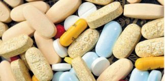 कैमिस्ट शॉप पर रेड, 5 लाख से ज्यादा की नशीली दवाइयां जब्त