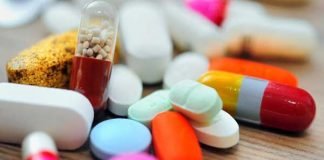 मेडिकल कॉलेज से 5 दवाओं के सैंपल लिए