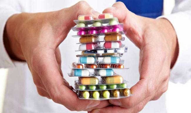 दवा के नाम पर खुली लूट, फसेंगे कई अधिकारी