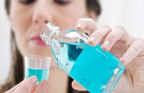 सावधान! संभलकर यूज करें माउथवाश