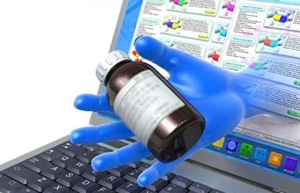 ऑनलाइन दवा विज्ञापनों पर सख्त कार्रवाई की तैयारी में केंद्र सरकार