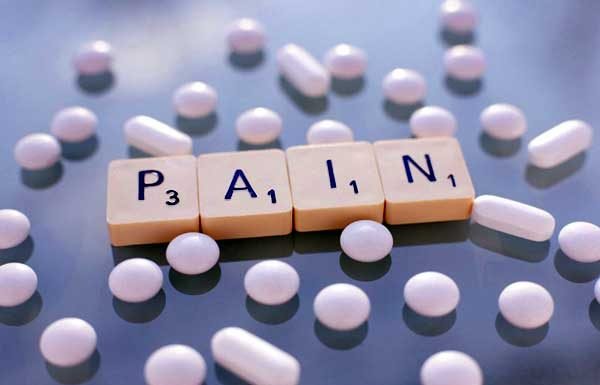 पत्नी ने दी पेनकिलर तो पति को हो गई 24 साल की जेल !