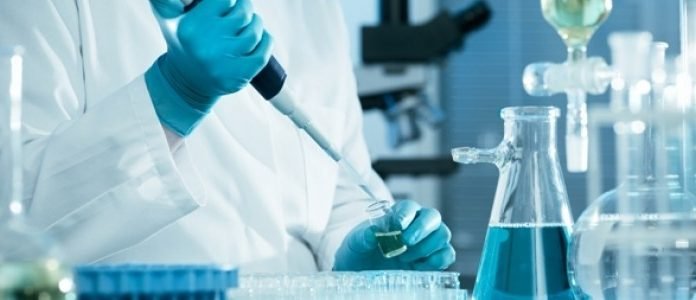 एमपी के इस जीले में चल रहा है अवैध पेथोलॉजी का कारोबार, मेडिकल स्टोर्स के पास फार्मासिस्ट नहीं।