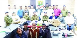 नशीली दवाओं का जखीरा मिला, 4 गिरफ्तार