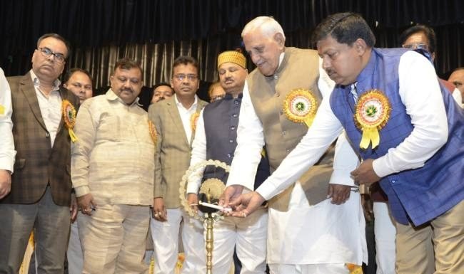 दवा व्यापारियों ने किया एकजुटता का आह्वान