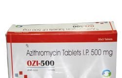 पैरासिटामोल और एजिथ्रोमाइसिन के सेवन से रिएक्शन की शिकायत, दवाओं का स्टॉक जब्त