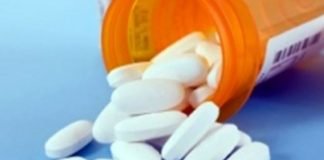 नियम से अधिक दामों पर बिक रहीं 30 दवाइयां