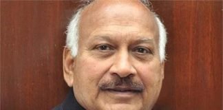 टीकाकरण के खिलाफ झूठा प्रचार किया तो खैर नहीं!