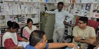 दवा बाजार में रेड, ड्रग्स का जखीरा बरामद