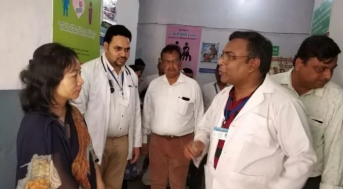 कार्य में लापरवाही पर दो फार्मासिस्ट समेत तीन निलंबित