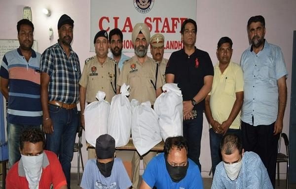 ड्रग्स सप्लाई में एमआर के साथ दवा दुकानदार भी धरे गए