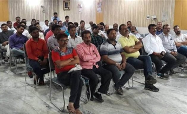दवा व्यापारियों से स्वास्थ्य विभाग परेशान