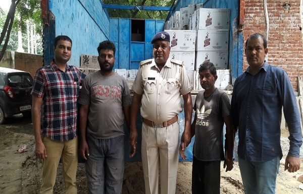 नशीली दवाओं के साथ दो तस्कर दबोचे