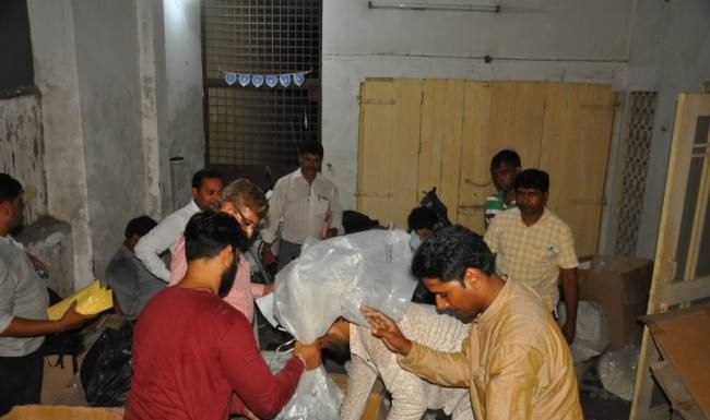 दवा फैक्ट्री पर रेड, पकड़ा गोरखधंधा