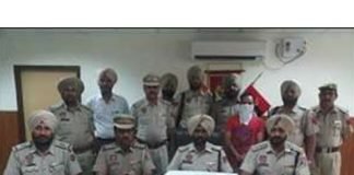 प्रतिबंधित दवाओं के साथ मेडिकल स्टोर कर्मी काबू