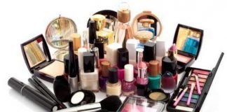 लाखों रुपए के कॉस्मेटिक से भरा ट्रक चोरी