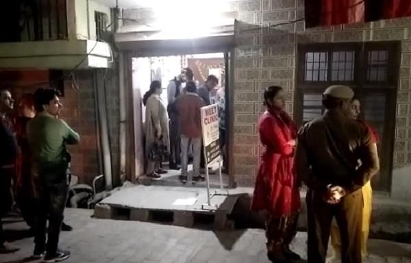 अवैध गर्भपात कराने वाले क्लीनिक पर रेड