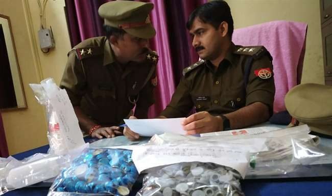 प्रतिबंधित इंजेक्शन की खेप समेत दो गिरफ्तार