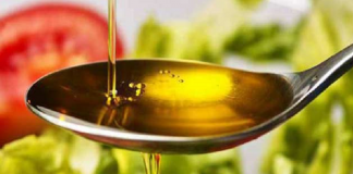 नकली तेल बनाने का कारखाना पकड़ा