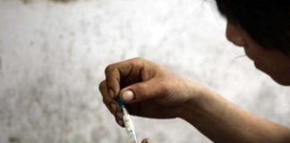 नशीले टीकों की सप्लाई करने जा रहे दो तस्कर गिरफ्तार