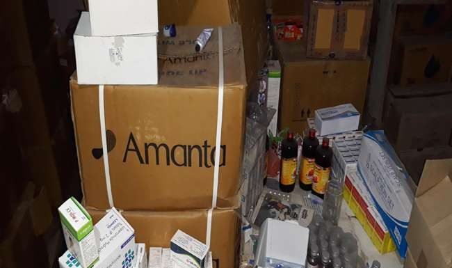 मेडिकल एजेंसी के गोदाम पर रेड, 36 लाख की दवाइयां बरामद प्रतिबंधित ड्रग्स