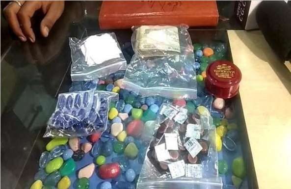 नशीली गोलियों समेत तस्कर काबू