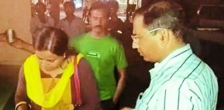 स्कूल बस से नशीली दवाओं की सप्लाई, 2 गोदाम सील