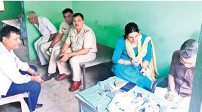 एक्सपायरी डेट की दवा मिलने पर अस्पताल सील