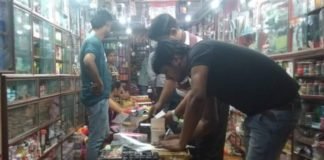 दुकानों पर जांच के दौरान भारी मात्रा में मिला नकली कॉस्मैटिक