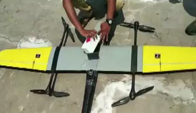 ड्रोन से मिनटों में अस्पताल पहुंचाया ब्लड सैंपल