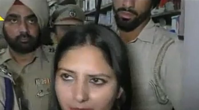 तीन मेडिकल स्टोर पर रेड, लाखों की दवाइयां सील