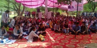 रोहतक पीजीआई के डॉक्टर हड़ताल पर