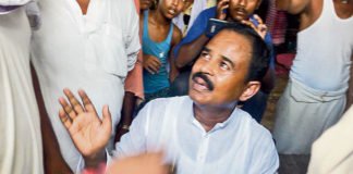 बिमार बच्चों का हाल जानने आए विधायक को बनाया बंधक, एम्स डॉक्टर निलंबित