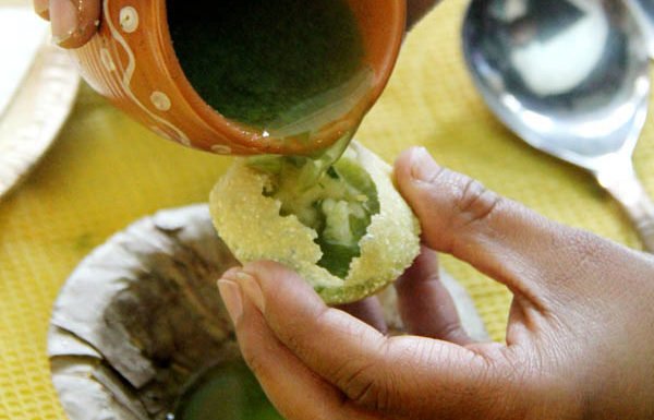 बैठक में 26 सदस्य गटक गए 1 लाख के गोलगप्पे !