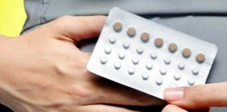 ड्रग विभाग ने कैमिस्ट शॉप पर किया स्टिंग आपरेशन, सौंपा नोटिस