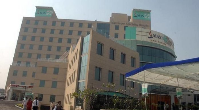 मैक्स हेल्थकेयर अलग करेगी स्वास्थ्य व्यवसाय concept image