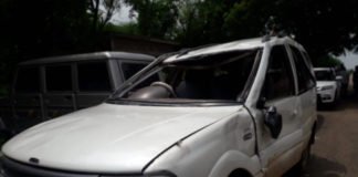 दो कारों में लाई जा रही नशीली दवाइयां जब्त