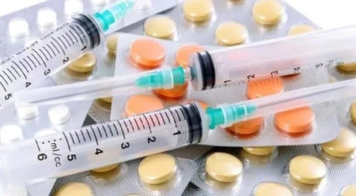 कैमिस्ट बेच रहे नकली व प्रतिबंधित दवाइयां