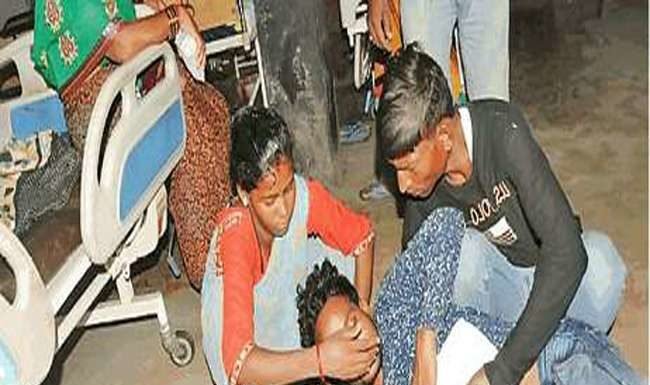 मरीज को तड़पता देख इमरजेंसी छोड़ भागे डॉक्टर
