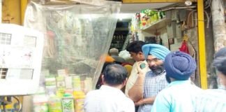 मेडिकल एजेंसी पर रेड, हजारों की प्रतिबंधित दवाएं जब्त