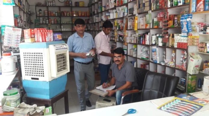 ड्रग्स विभाग ने 13 दवा दुकानों पर की रेड