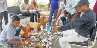 फर्जी डॉक्टर के क्लीनिक पर रेड, प्रतिबंधित दवाइयां जब्त