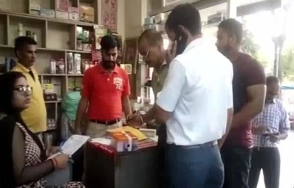 मेडिकल स्टोर से पकड़ी नशीली दवाओं की खेप