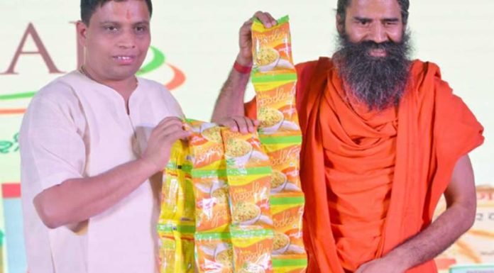 रामदेव की पतंजलि के 40 प्रतिशत प्रोडक्ट नकली , रहें सावधान!