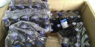 बिस्कुट के कार्टन के नीचे छुपाएं थे प्रतिबंधित कफ सिरप, 15 लाख का माल जब्त अवैध कोडीन